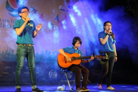 Bài hát đạt giải nhất - Quê Hương Việt Nam (ST:An Khang), Khoa Mỹ thuật công nghiệp biểu diễn 